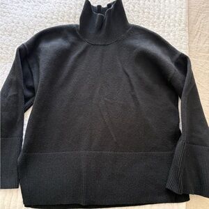 Banana Republic Turtleneck sweater in cotton blend